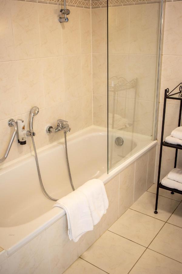 Hof De Draeck Bed & Breakfast Teuven Zewnętrze zdjęcie